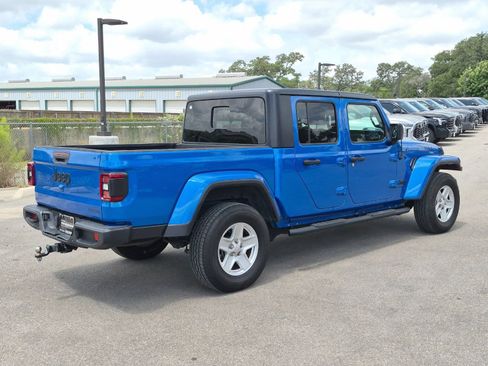 Used 2021 Jeep Gladiator Sport AWD/4WD image 5