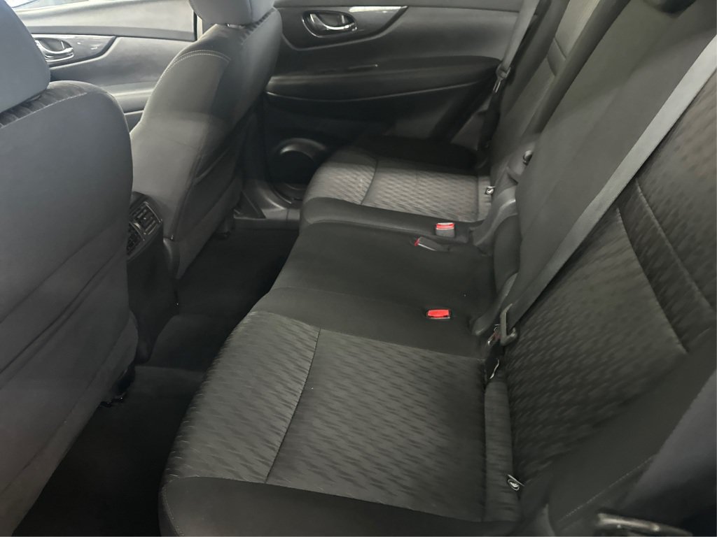 Used 2018 Nissan Rogue SV w/ Premium Package AWD/4WD image 12