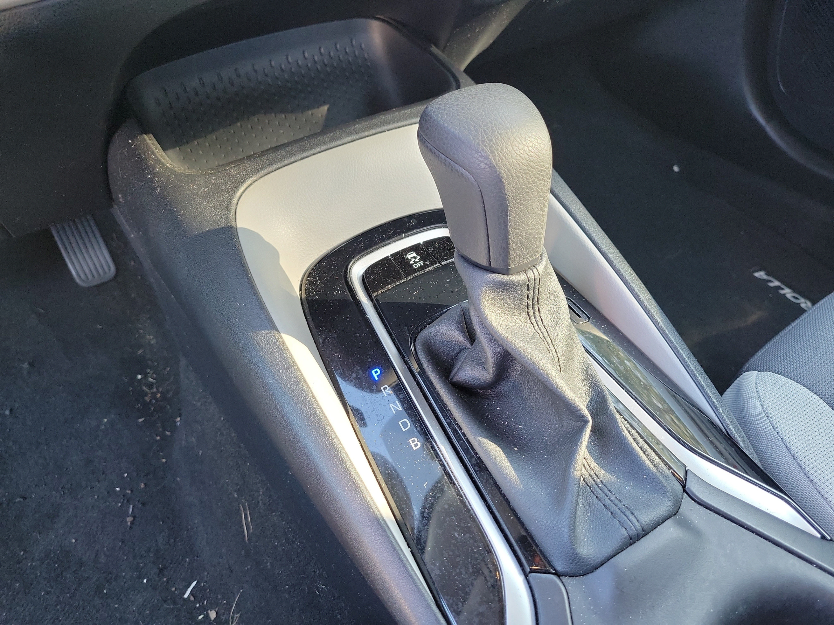 Used 2024 Toyota Corolla LE FWD image 20