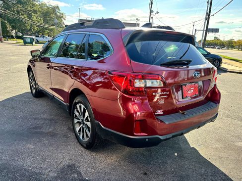 Used 2017 Subaru Outback 3.6R Limited AWD/4WD image 5