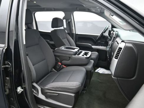 Used 2018 Chevrolet Silverado 1500 LT w/ All Star Edition image 27