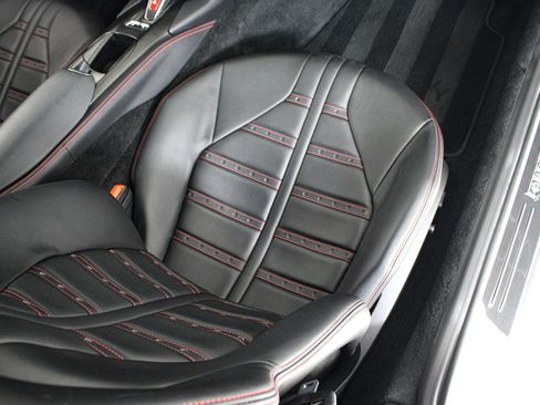 Used 2020 Ferrari 812 Superfast RWD image 26