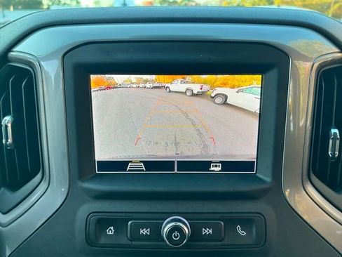 Used 2022 Chevrolet Silverado 1500 Custom image 33