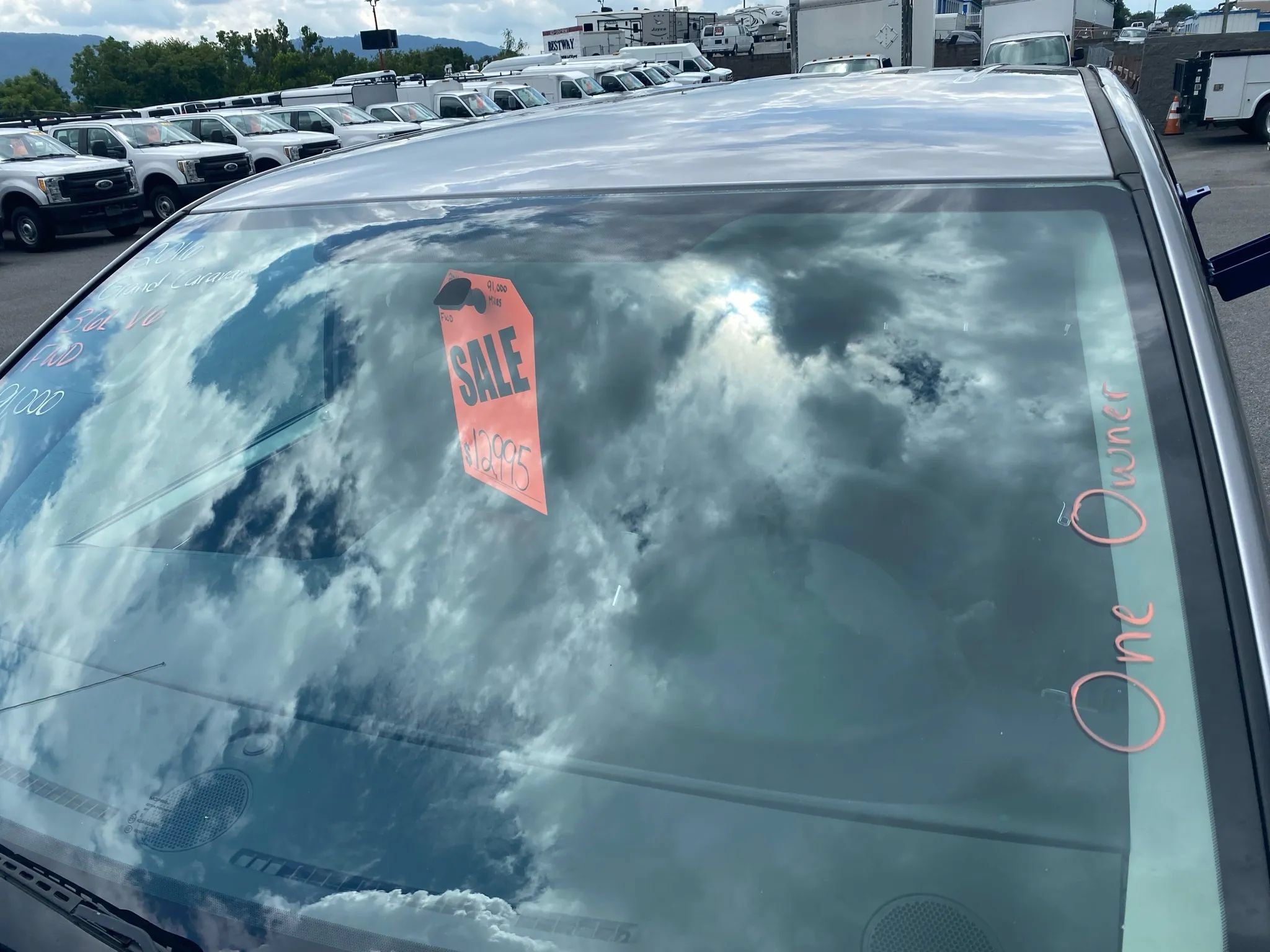 Used 2016 Dodge Grand Caravan SE w/ Quick Order Package 29E SE FWD image 4