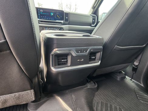 Used 2022 Chevrolet Silverado 1500 LTZ w/ LTZ Premium Package image 20