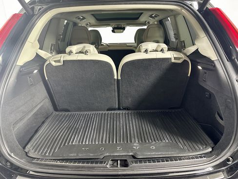Used 2018 Volvo XC90 T6 Momentum w/ Convenience Package image 29