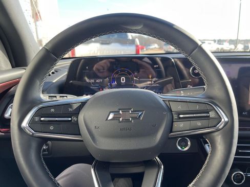 Used 2025 Chevrolet Traverse Z71 w/ Driver Confidence Package image 13