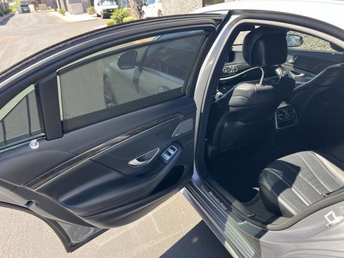 Used 2015 Mercedes-Benz S 550 Sedan w/ Sport Package w/ Sport Package image 12