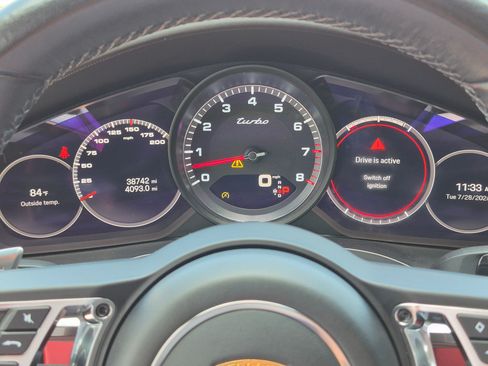 Used 2022 Porsche Cayenne Turbo AWD/4WD image 20