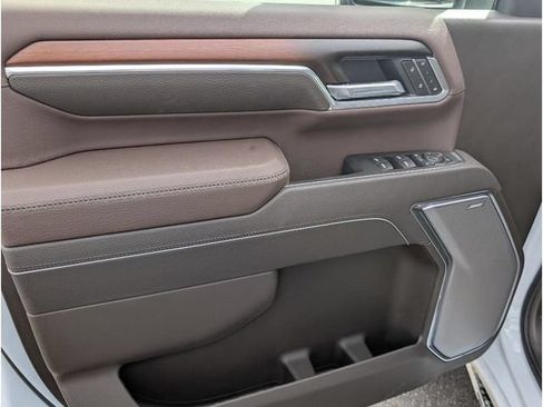 New 2026 GMC Sierra 2500 Denali w/ Denali Reserve Package AWD/4WD image 16