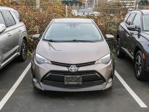 Used 2017 Toyota Corolla L image 3