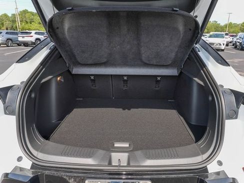 New 2026 Buick Envista Sport Touring w/ Convenience I Package FWD image 27