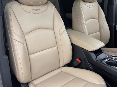 Certified 2025 Cadillac XT4 Premium Luxury w/ Cold Weather Package FWD image 23