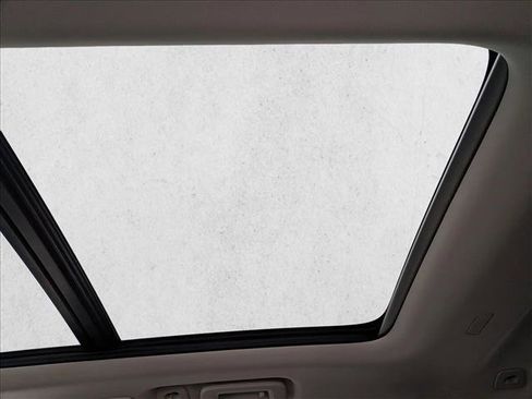 New 2026 Volvo XC90 B5 Plus image 18