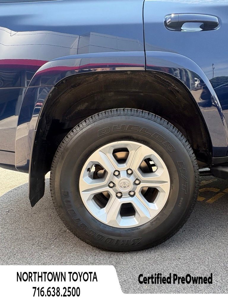 Used 2023 Toyota 4Runner SR5 Premium w/ Moonroof Package AWD/4WD image 10