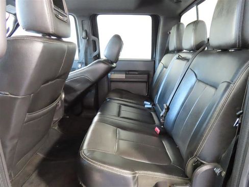 Used 2015 Ford F350 Lariat w/ Lariat Interior Package image 33