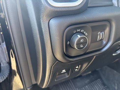 Used 2023 RAM 1500 Big Horn AWD/4WD image 12