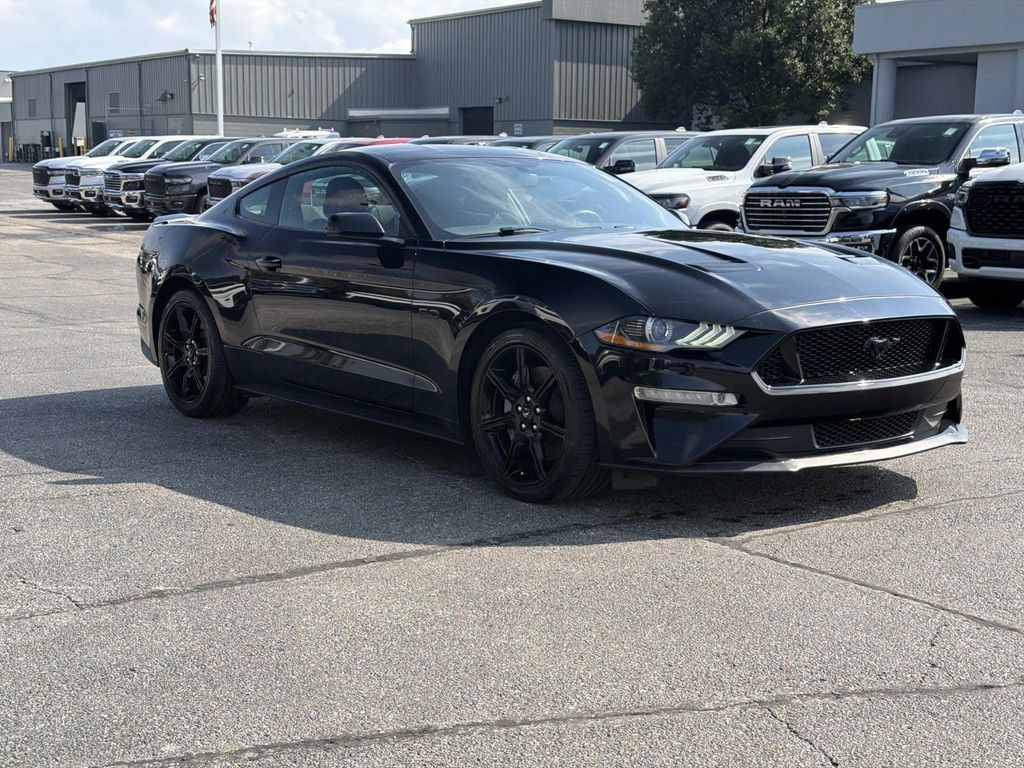 Used 2020 Ford Mustang GT w/ Black Accent Package RWD image 3