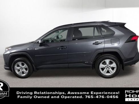 Used 2020 Toyota RAV4 XLE image 5