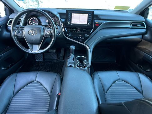 Used 2023 Toyota Camry SE image 12