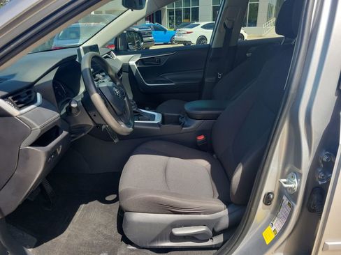 Used 2024 Toyota RAV4 LE image 15