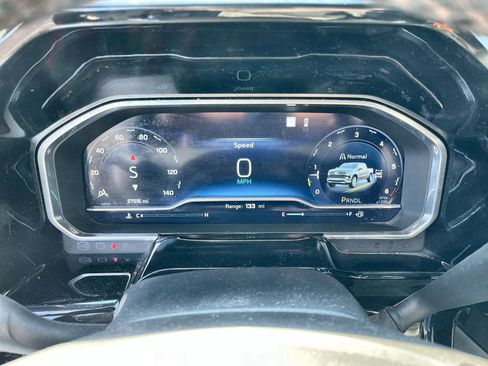 Used 2023 Chevrolet Silverado 1500 LT image 11