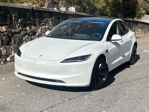 Used 2025 Tesla Model 3 Long Range image 2