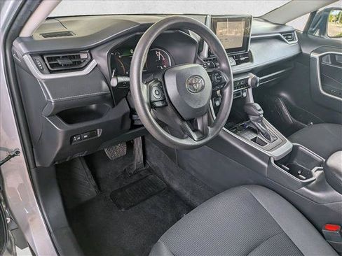 Certified 2025 Toyota RAV4 LE AWD/4WD image 10