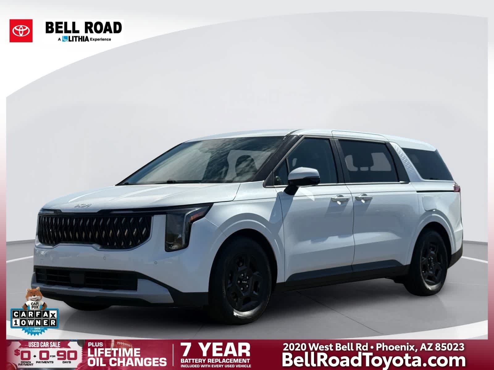 Used 2025 Kia Carnival FWD image 1