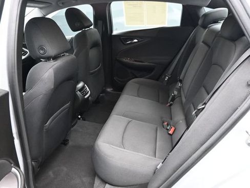 Used 2022 Chevrolet Malibu LT FWD image 10