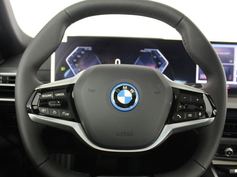 New 2025 BMW i4 xDrive40i image 13