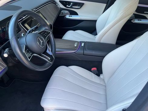 Used 2024 Mercedes-Benz E 350 4MATIC Sedan image 11