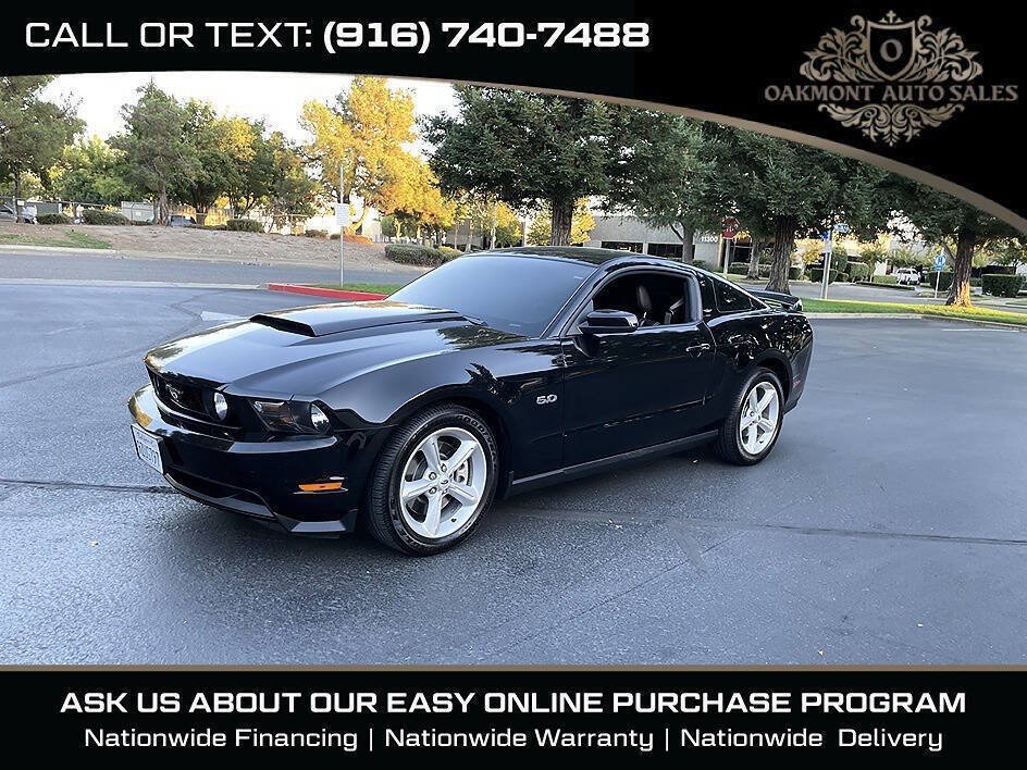 Used 2011 Ford Mustang GT Premium w/ GT Coupe Accessory Pkg 4 RWD image 4