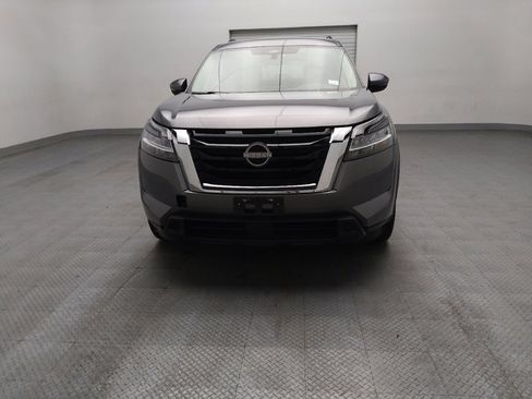 Used 2022 Nissan Pathfinder SV FWD image 15