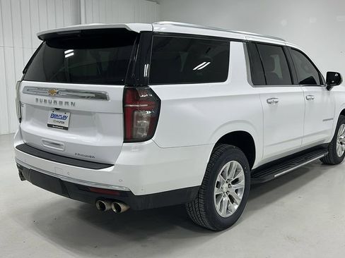 Used 2023 Chevrolet Suburban Premier AWD/4WD image 5