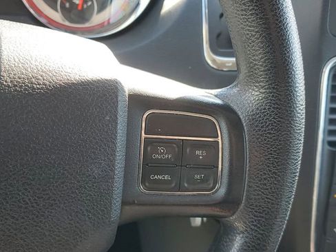 Used 2016 Dodge Grand Caravan SE w/ Quick Order Package 29E SE FWD image 21