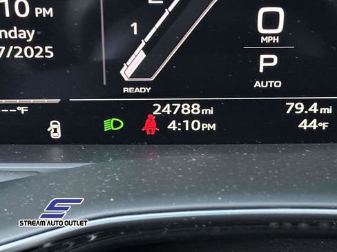 Used 2024 Audi RS Q8 image 27