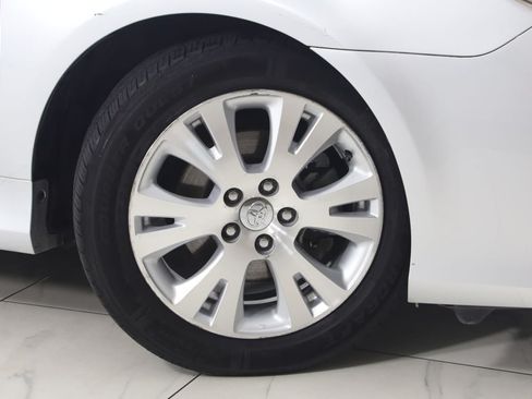Used 2011 Toyota Avalon FWD image 15