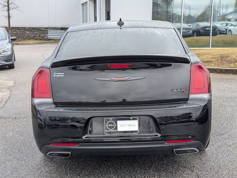 Used 2022 Chrysler 300 S w/ Comfort Group image 6