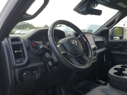 New 2025 RAM 4500 Tradesman AWD/4WD image 24