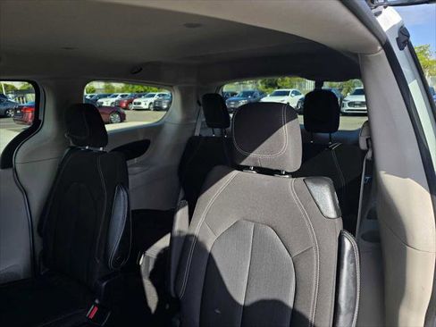 Used 2023 Chrysler Voyager LX FWD image 19