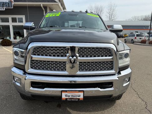 Used 2018 RAM 2500 Laramie image 9