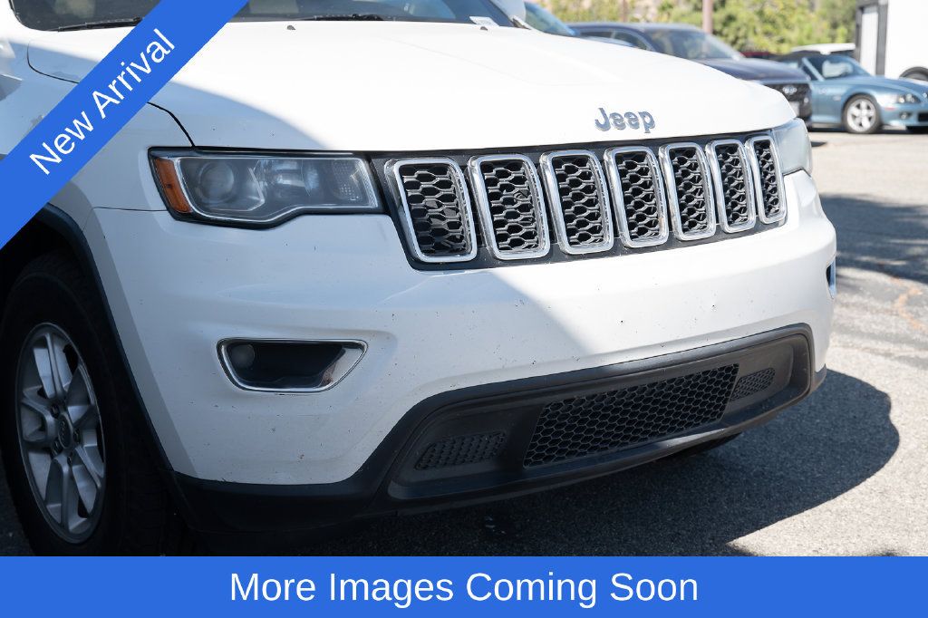 Used 2018 Jeep Grand Cherokee Laredo RWD image 8