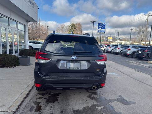 Used 2025 Subaru Forester Wilderness w/ Wilderness Package image 4