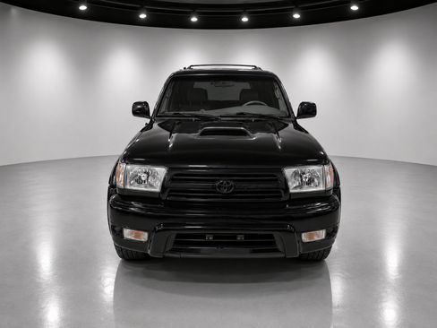 Used 2000 Toyota 4Runner SR5 w/ Upgrade Value Pkg 2 AWD/4WD image 7