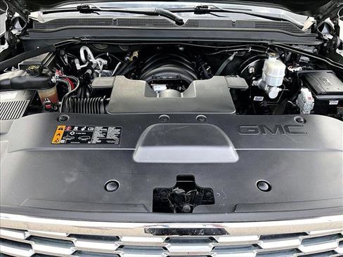 Used 2019 GMC Yukon Denali w/ Denali Ultimate Package image 11