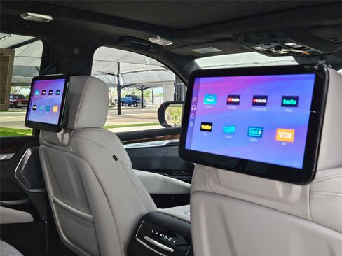 Used 2026 Cadillac Escalade ESV Platinum Sport w/ LPO, ONYX Package AWD/4WD image 28