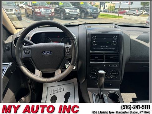 Used 2010 Ford Explorer XLT AWD/4WD image 12