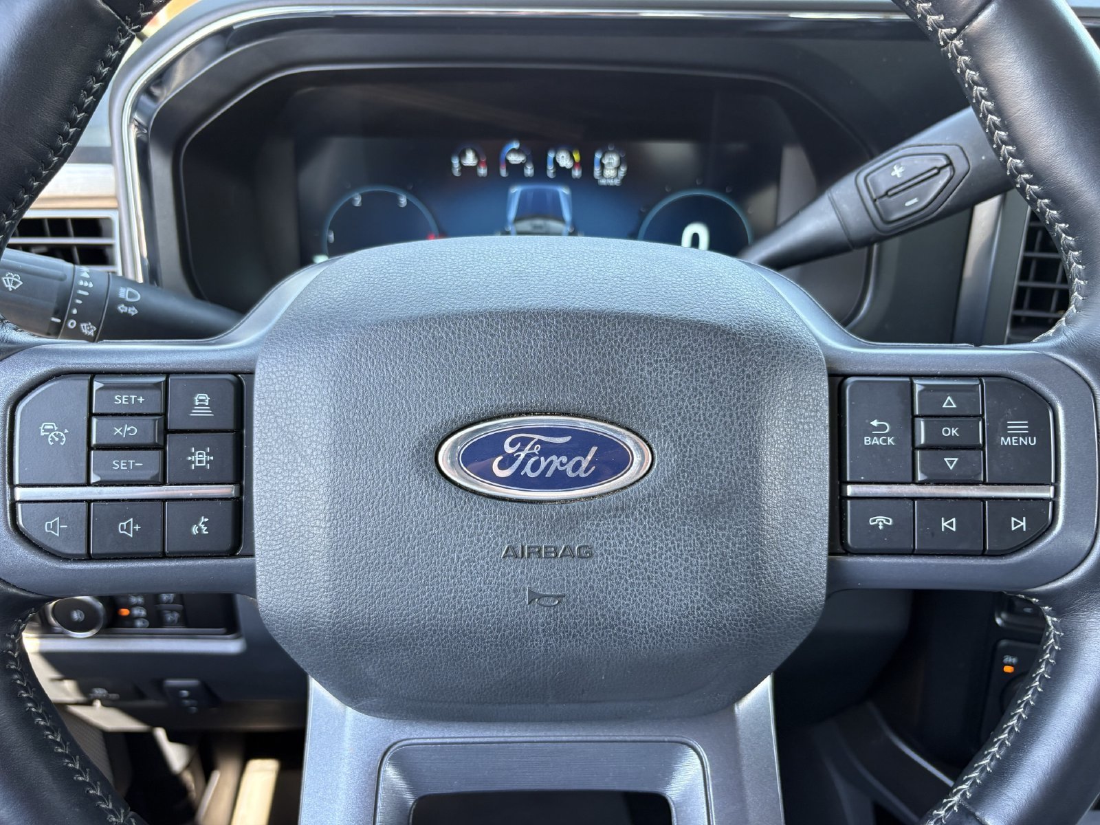Certified 2023 Ford F250 Lariat w/ Lariat Ultimate Package AWD/4WD image 36