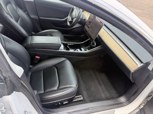 Used 2020 Tesla Model 3 Long Range AWD/4WD image 17